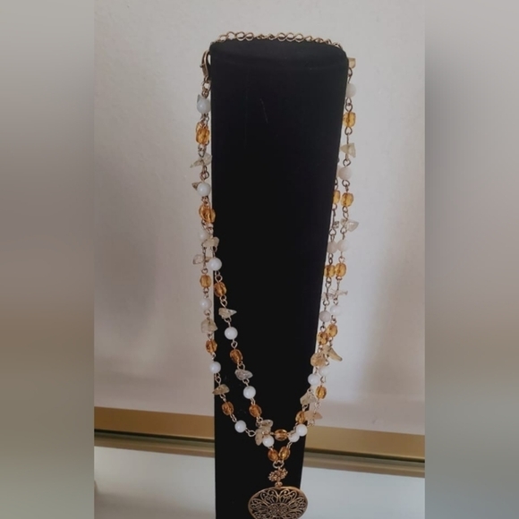 Long Barrel Pearl Beaded Necklace. 🌴 - Picture 4 of 5